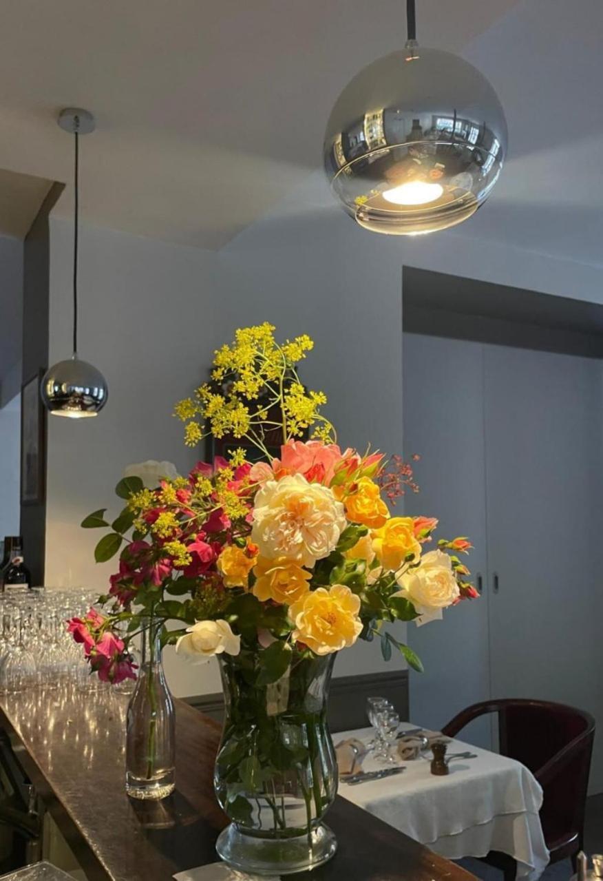 Hotel Paris Vesinet- Logis Hotel Restaurant Le Vésinet 외부 사진