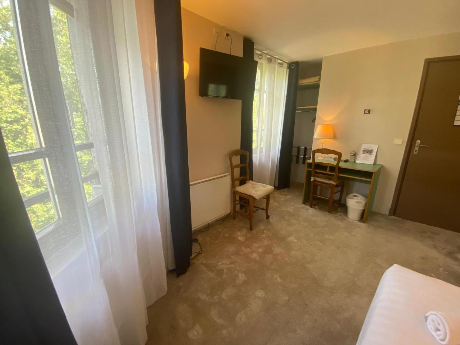 Hotel Paris Vesinet- Logis Hotel Restaurant Le Vésinet 외부 사진