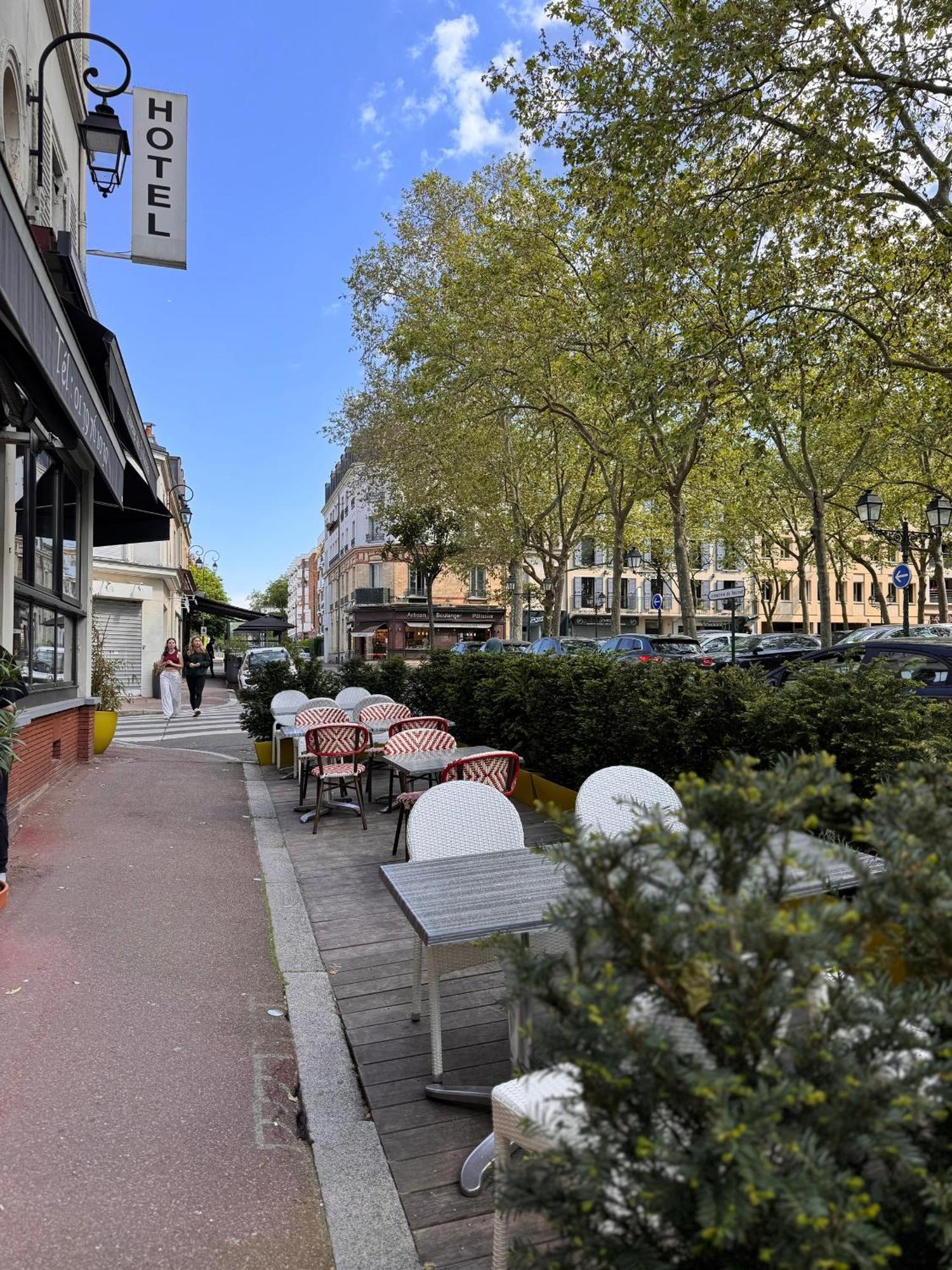 Hotel Paris Vesinet- Logis Hotel Restaurant Le Vésinet 외부 사진